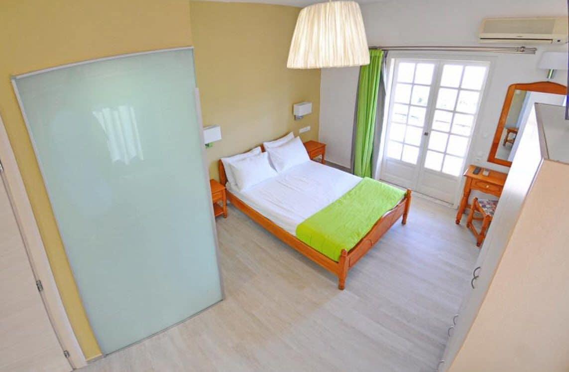 Yénion Vliho Bay Suites & Apartments מראה חיצוני תמונה