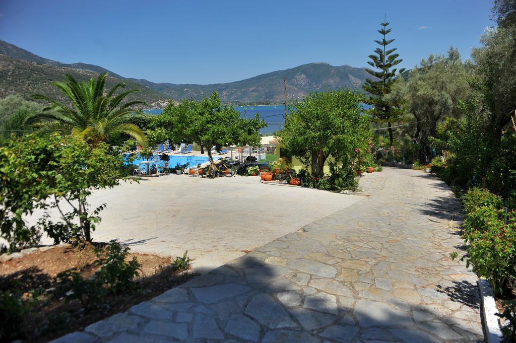 Yénion Vliho Bay Suites & Apartments מראה חיצוני תמונה