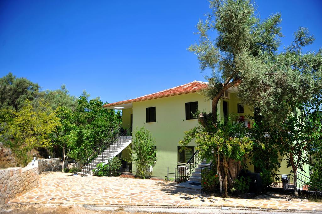 Yénion Vliho Bay Suites & Apartments מראה חיצוני תמונה