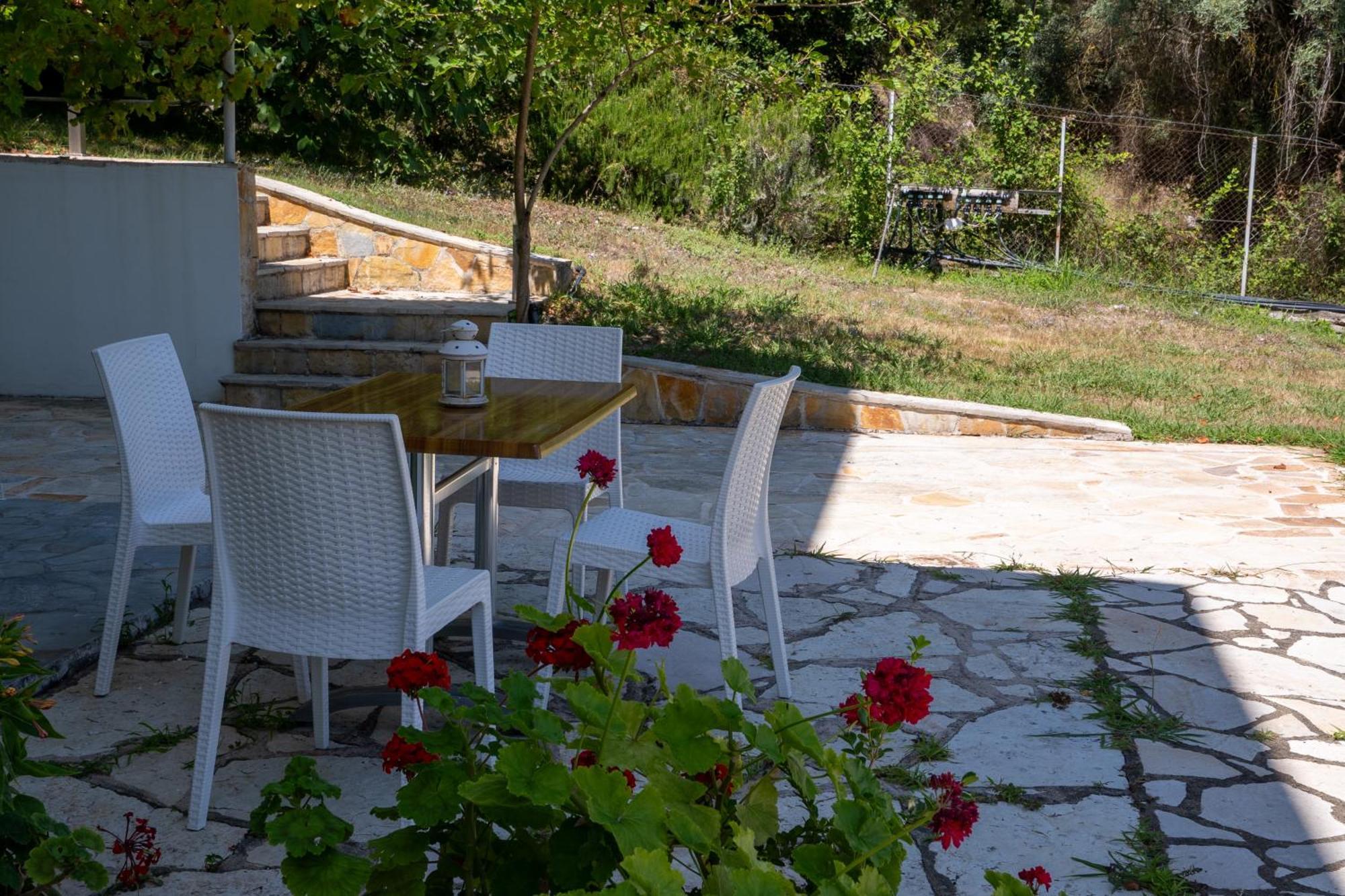 Yénion Vliho Bay Suites & Apartments מראה חיצוני תמונה