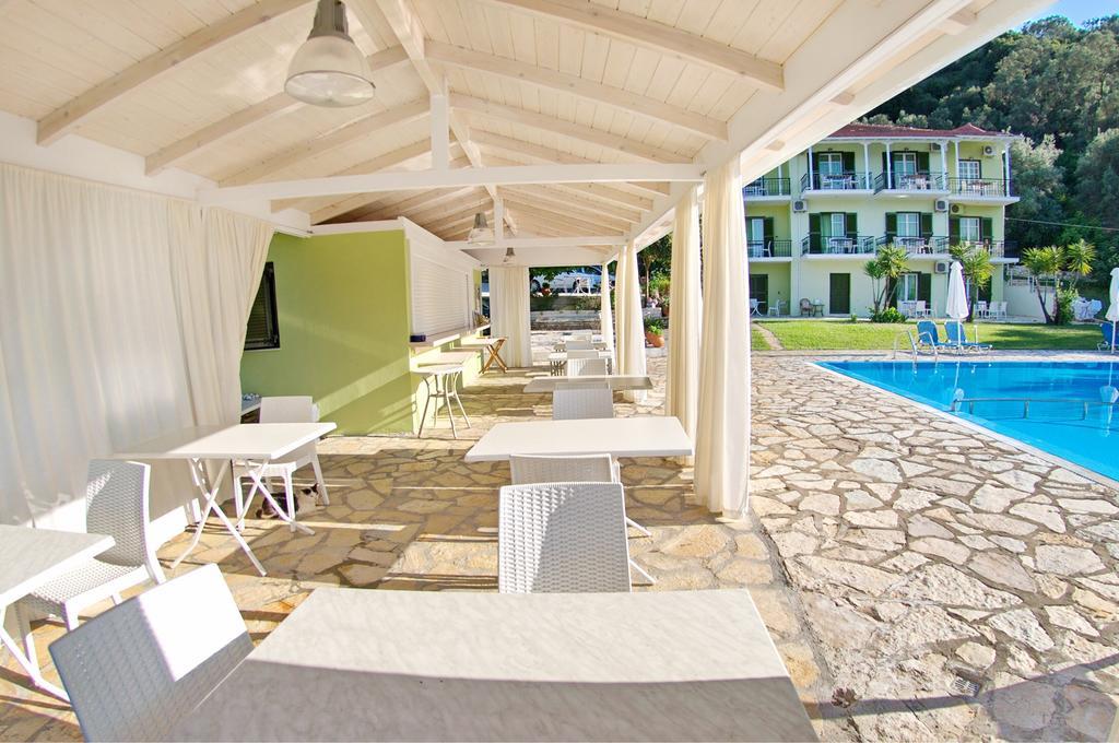 Yénion Vliho Bay Suites & Apartments מראה חיצוני תמונה